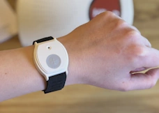 life-assure-classic-home-device-wristband