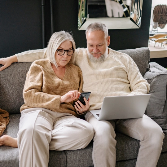 life-assure-emegrency-monitoring-provides-a-simple-safety-solution