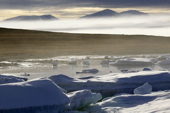 Nunavut Tundra landscape with mountains on the background